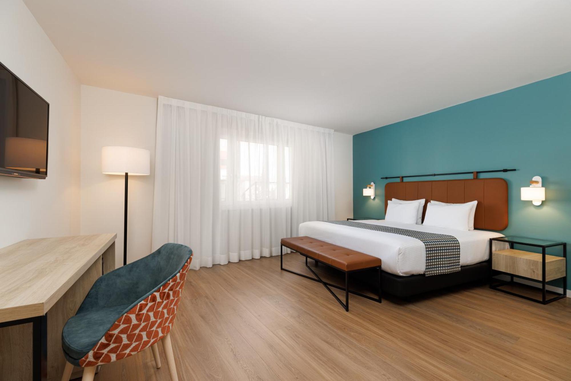 Junior Suite,1707791086:JPEG